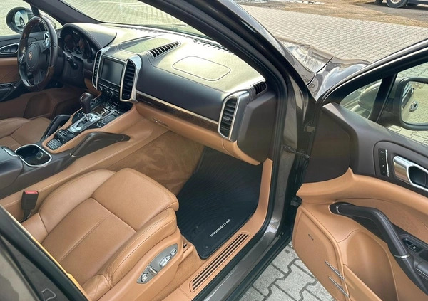 Porsche Cayenne cena 98000 przebieg: 188500, rok produkcji 2012 z Wadowice małe 79